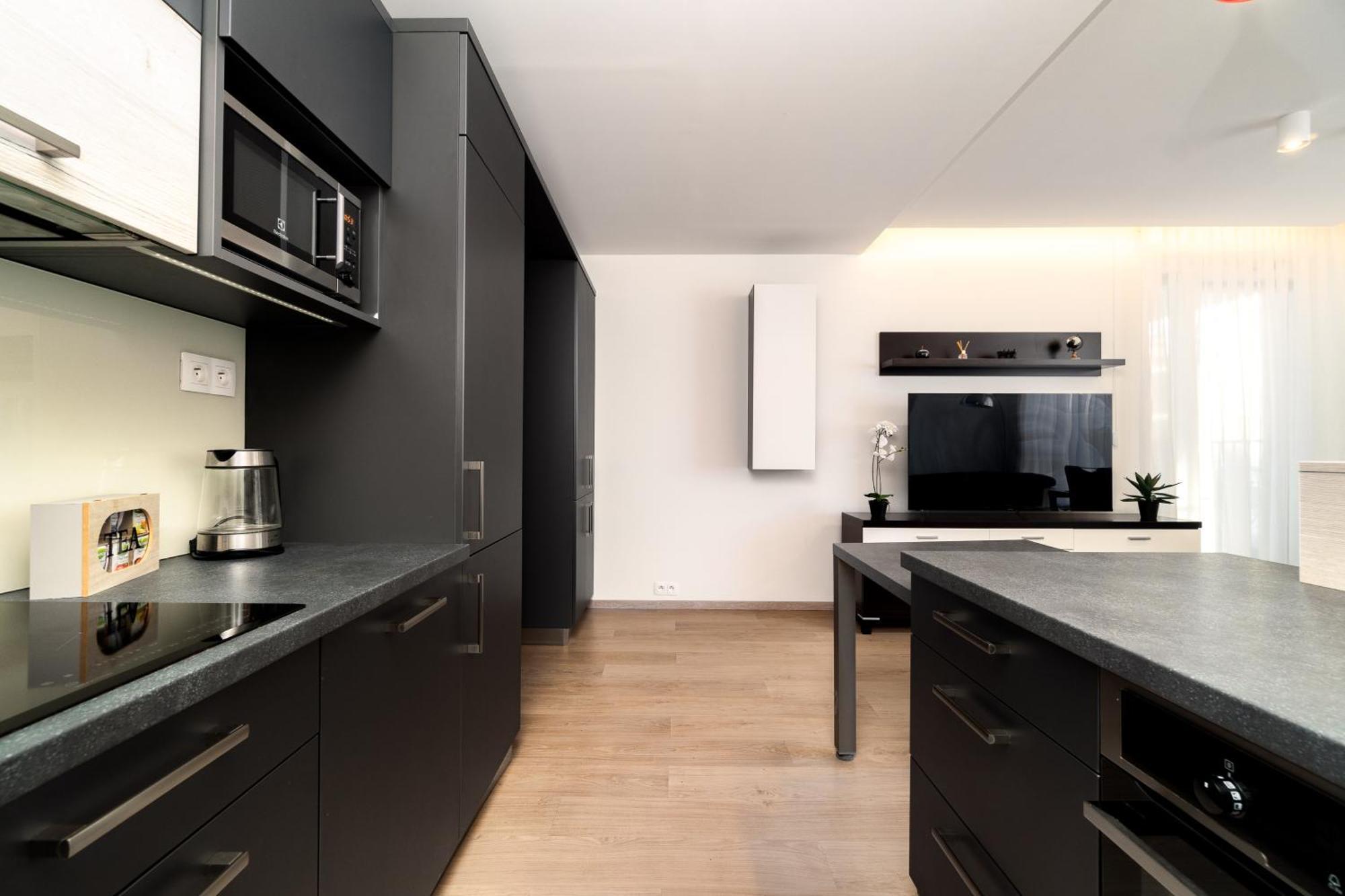 Bnb New Beautiful Apartment In The Center Of Ostrava With Option Garage Parking Exterior foto
