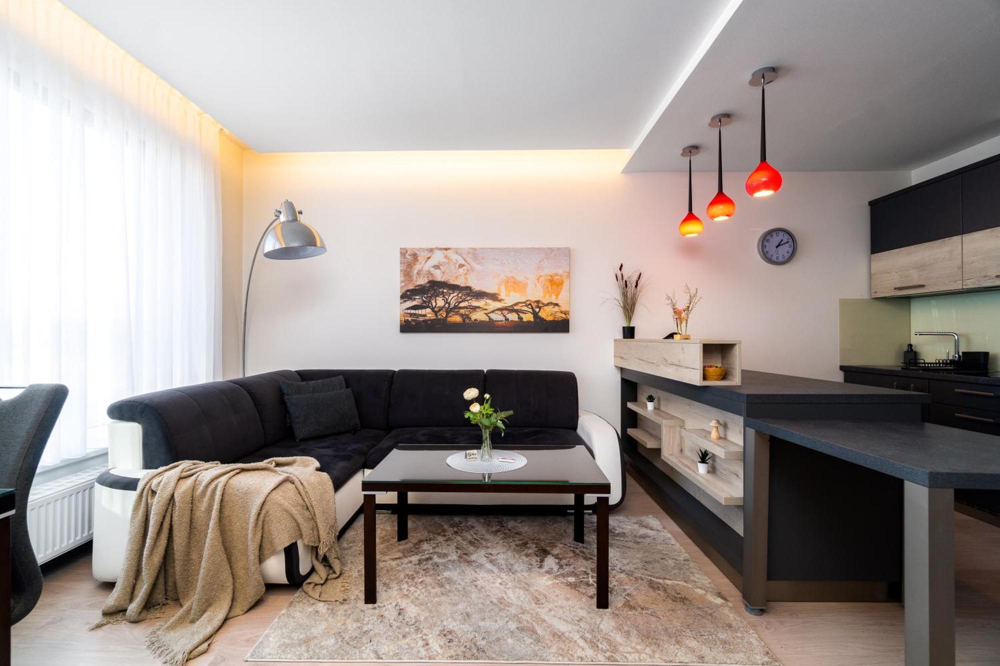 Bnb New Beautiful Apartment In The Center Of Ostrava With Option Garage Parking Exterior foto